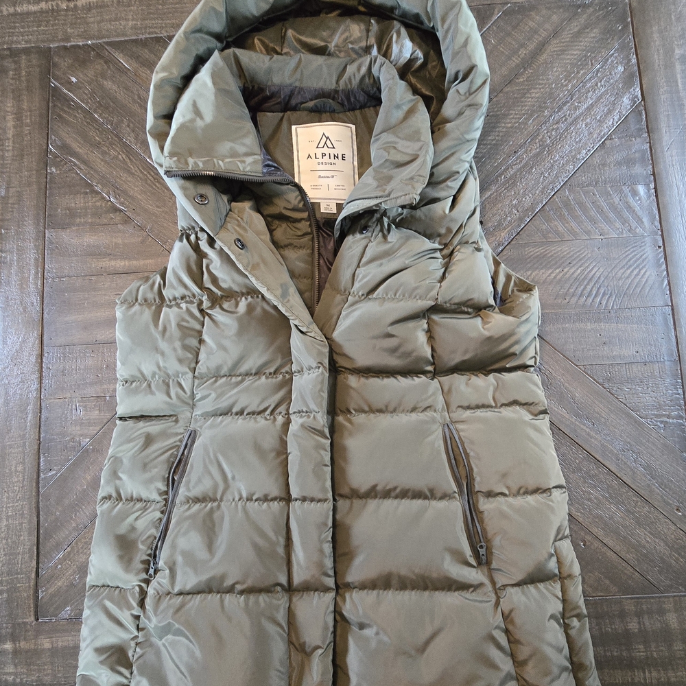 Alpine Design Hooded Puffer Vest Womens Medium Green Zipper Pockets
